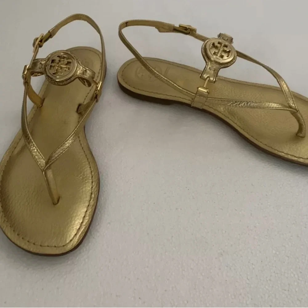 TORY BURCH GOLD NEW THONG FLAT SHOES LEATHER 8.5 - Picture 5 of 11